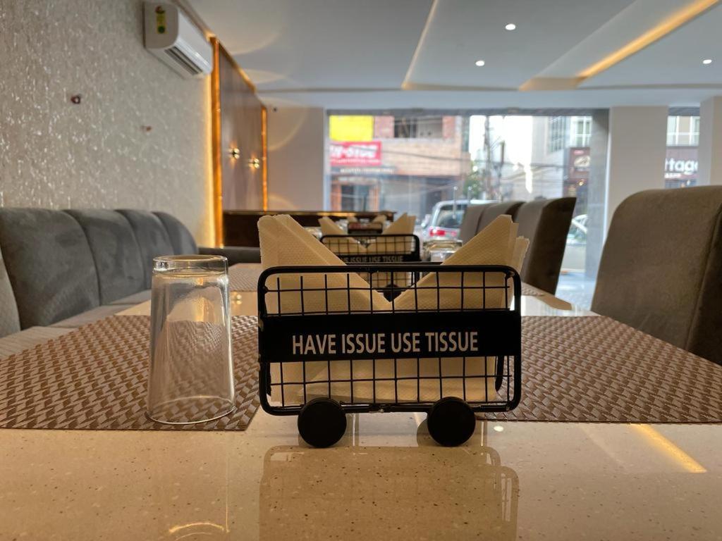Hotel Santoor Waranasi Zewnętrze zdjęcie