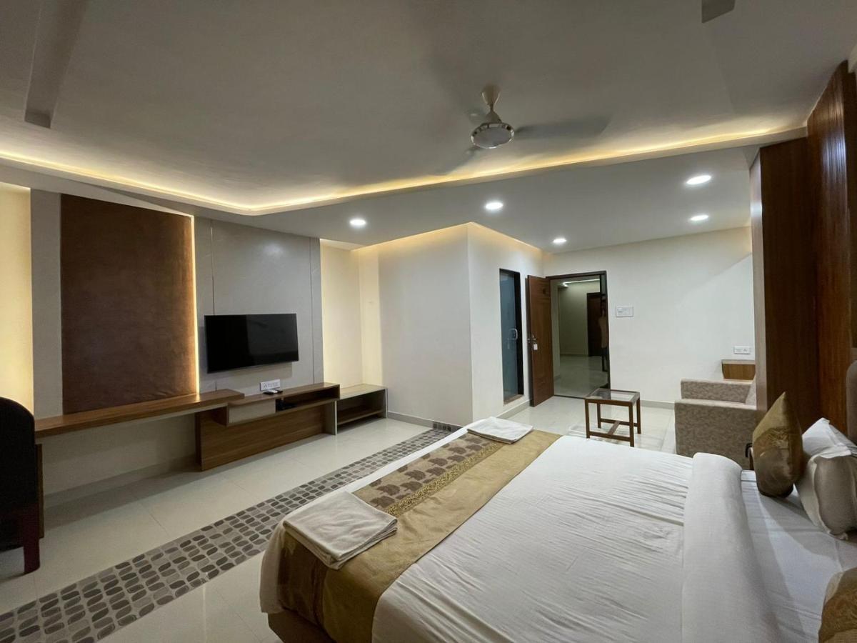 Hotel Santoor Waranasi Zewnętrze zdjęcie
