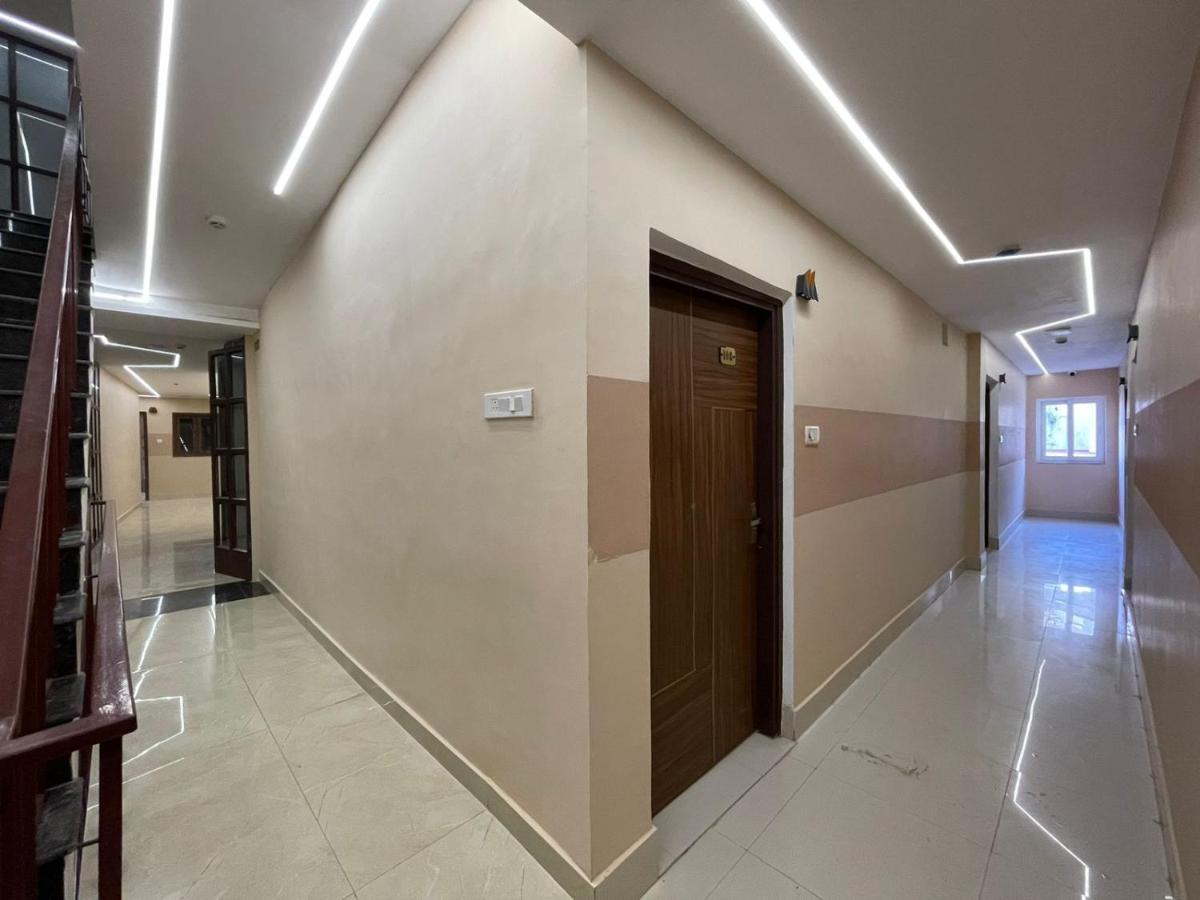 Hotel Santoor Waranasi Zewnętrze zdjęcie