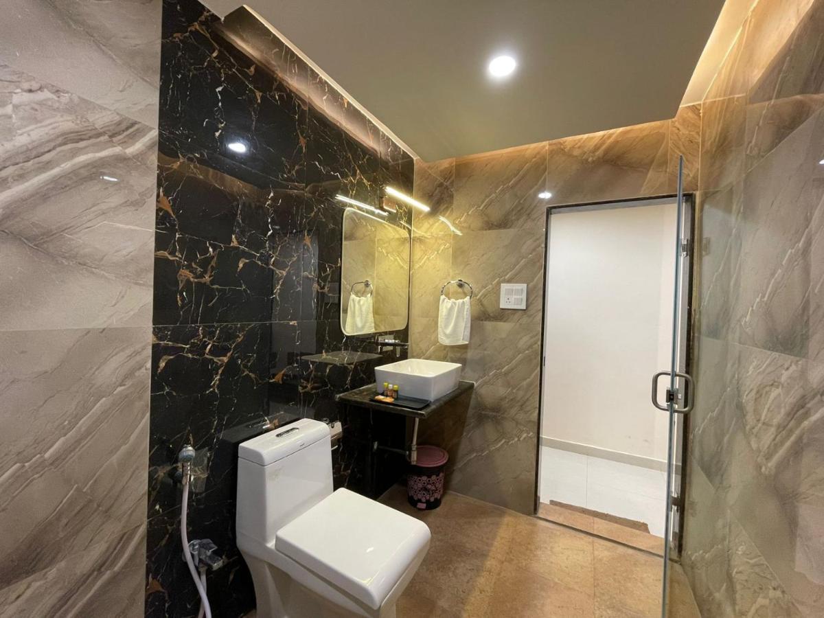 Hotel Santoor Waranasi Zewnętrze zdjęcie