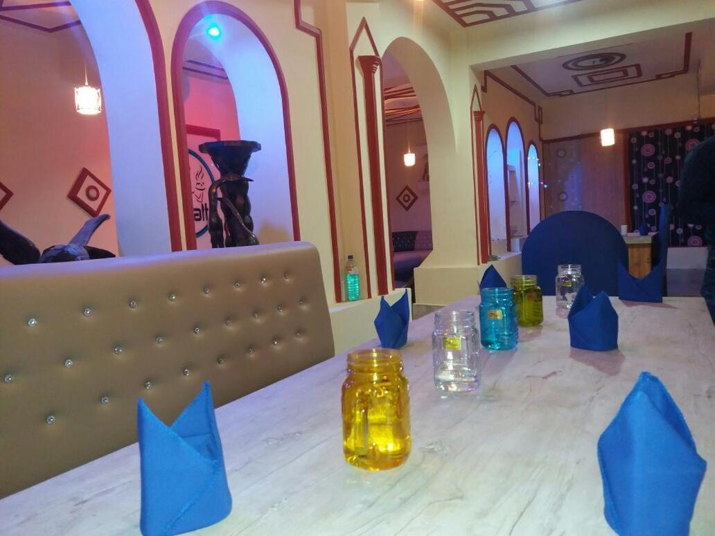 Hotel Santoor Waranasi Zewnętrze zdjęcie